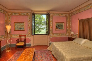 Standard Double Room Villa (no A/C) | 1 bedroom, minibar, individually furnished, desk - Relais Il Trebbiolo (Pontassieve)