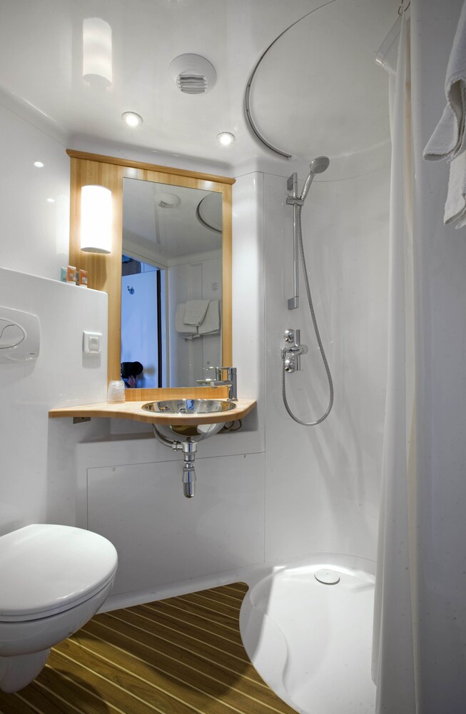 Martini Hotel by null