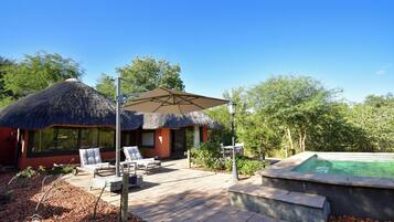 Luxury Suite, 1 Queen Bed | Terrace/patio