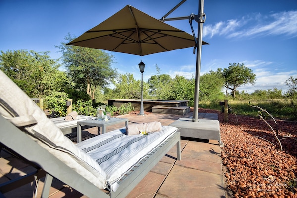 Luxury Suite, 1 Queen Bed | View from room