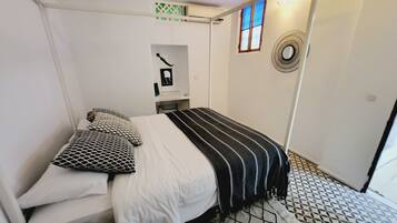 Double Room (Mauve) | Rollaway beds, free WiFi, bed sheets