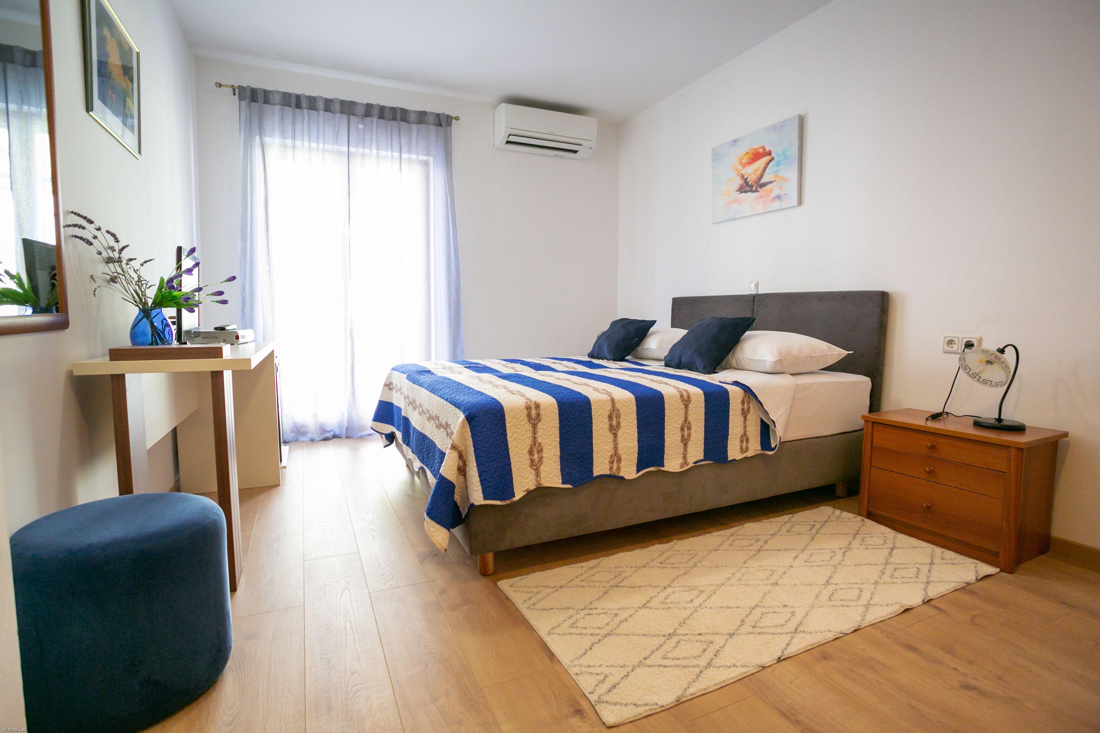 standard twin room | minibar, in-room safe, bed sheets