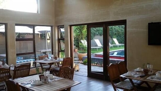 Ảnh chưa phân loại, 1 trong số 48 ảnh, nút