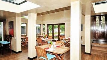 Free daily local cuisine breakfast