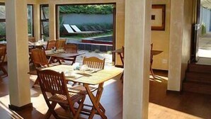 Ảnh chưa phân loại, 3 trong số 48 ảnh, nút