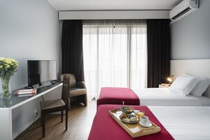 1 habitación, escritorio, cortinas blackout y sistema de insonorización 