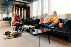 Lobby sitting area - Hotel Sparre (Porvoo)