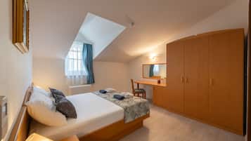 Royal Room | 1 bedroom, down comforters, pillowtop beds, individually decorated