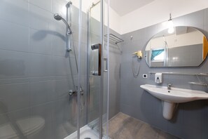 Royal Room | Bathroom - Villa Fontana (Trogir)