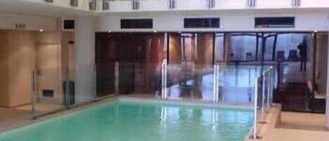 Piscine couverte