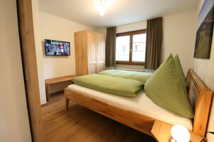 Comfort-Apartment, 1 Schlafzimmer, Küche | Zimmersafe, individuell dekoriert, individuell eingerichtet