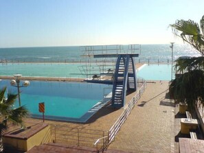 Outdoor pool - Glenlodge 401 - Apartment (Cape Town)