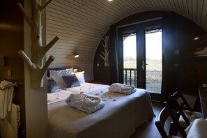 Caja de seguridad en la habitación y sistema de insonorización 