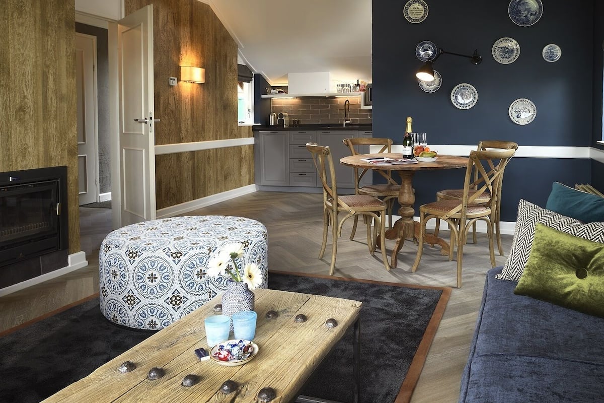 Family Cottage | Living area | Smart TV, table tennis, toys, books
