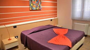 Italienische Bettbezüge von Frette, Minibar, Zimmersafe, Schreibtisch