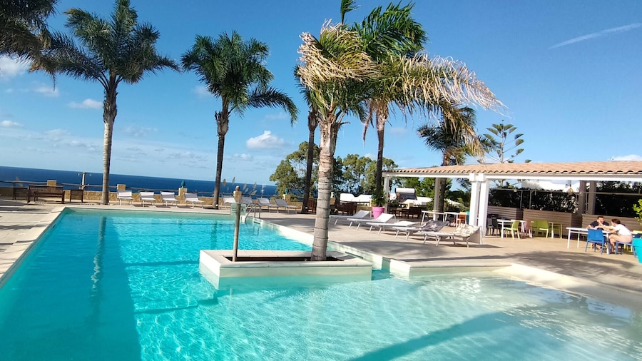 Petruso Resort