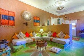 Suite (Sultan) | Coffee and/or coffee maker - Dar Azawad (M'Hamid El Ghizlane)