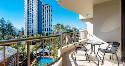 Aristocrat Apartments