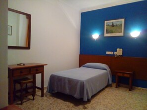 Standard Single Room, 1 Single Bed | Desk, blackout curtains, free WiFi, bed sheets