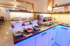 Päivittäinen buffetaamiainen maksusta