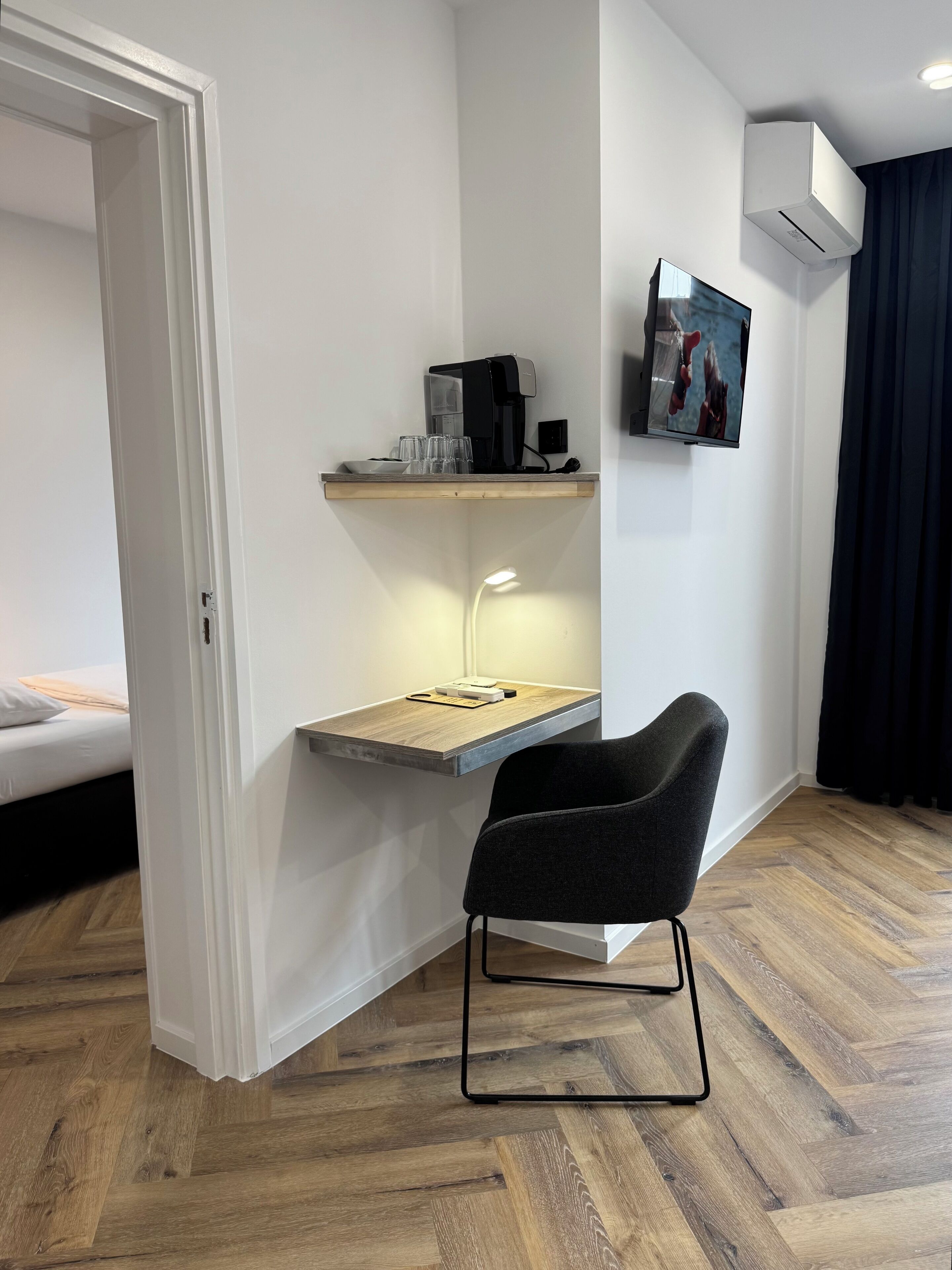 Family Room | 1 bedroom, premium bedding, in-room safe, desk