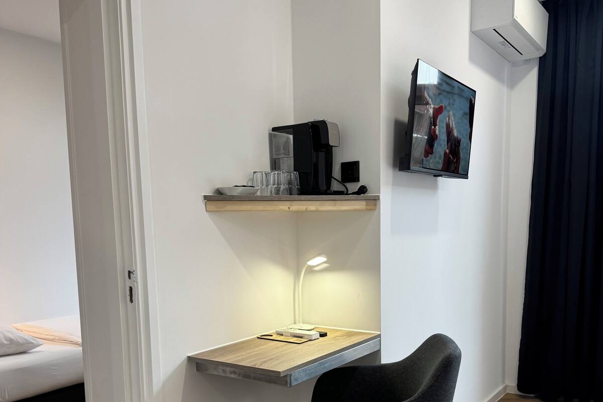 Quarto família | 1 quarto, roupas de cama premium, cofres nos quartos, escrivaninha