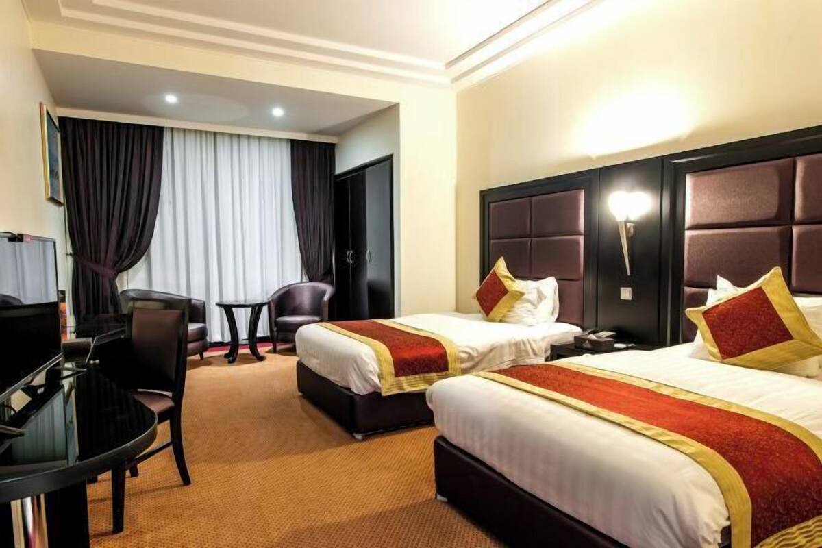 In-room safe, desk, iron/ironing board (on request), cribs (free)