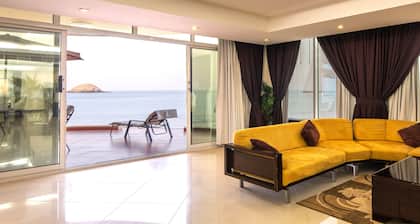 Royal Beach Hotel and Resort
