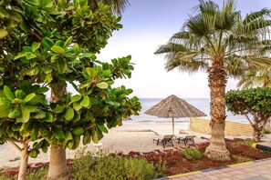 Garden view - Royal Beach Hotel & Resort (Dibba)