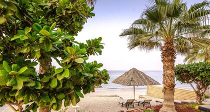 Royal Beach Hotel & Resort