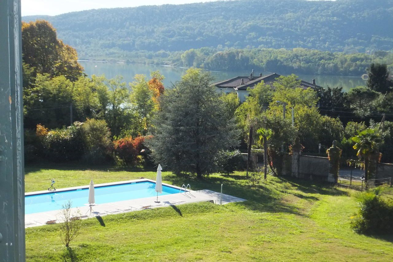 Außenpool, geöffnet von 11:00 Uhr bis 18:30 Uhr, Liegestühle