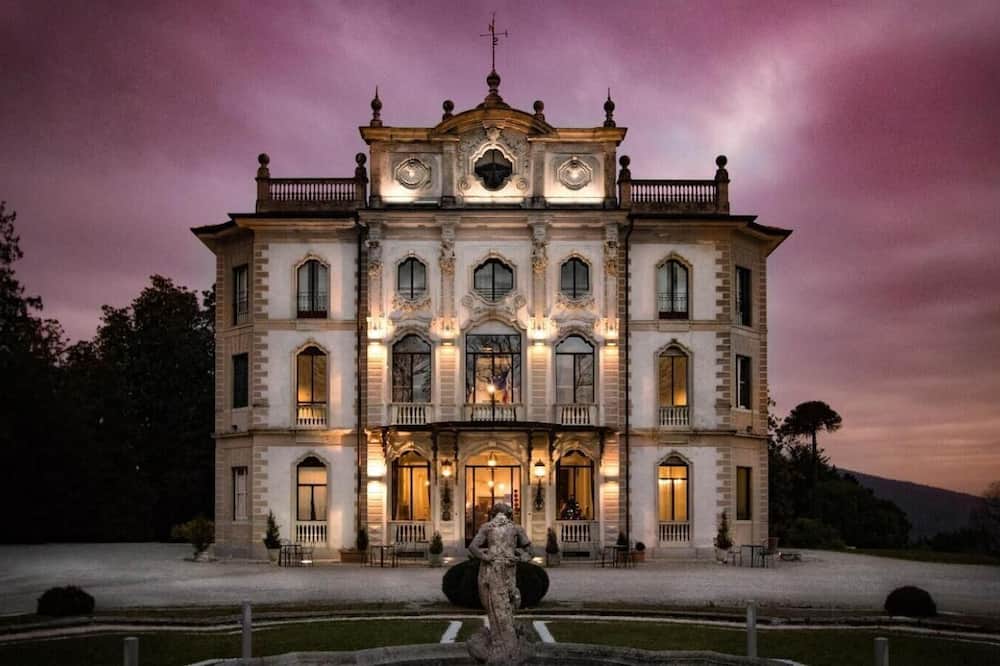Hotel Villa Borghi