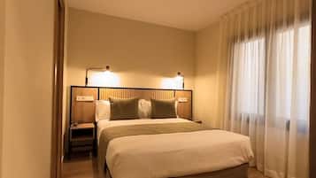 Superior Double Room | In-room safe, desk, iron/ironing board, free WiFi