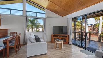 Two Bedroom Villa (4 Singles) | Área de sala de estar