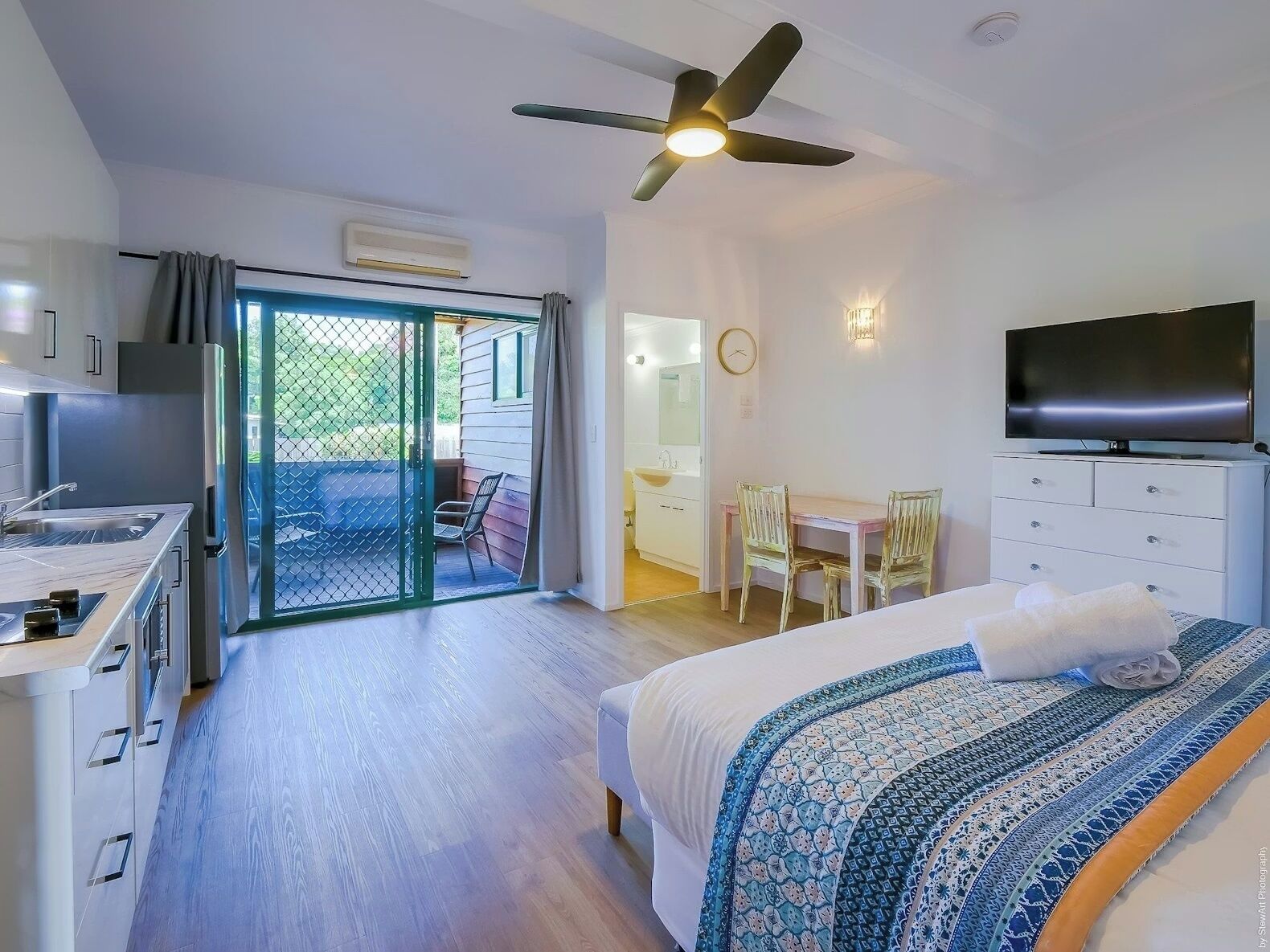 Beachside Studio (2 adults)