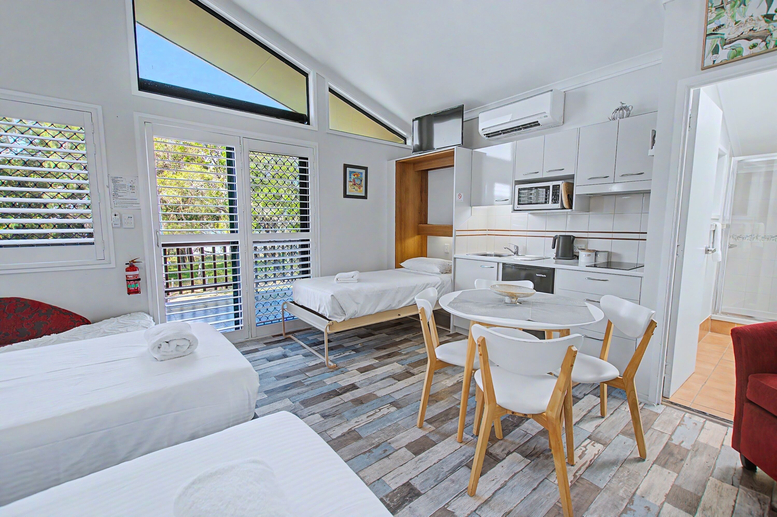 Beachside Studio (3 adults) - no pets allowed