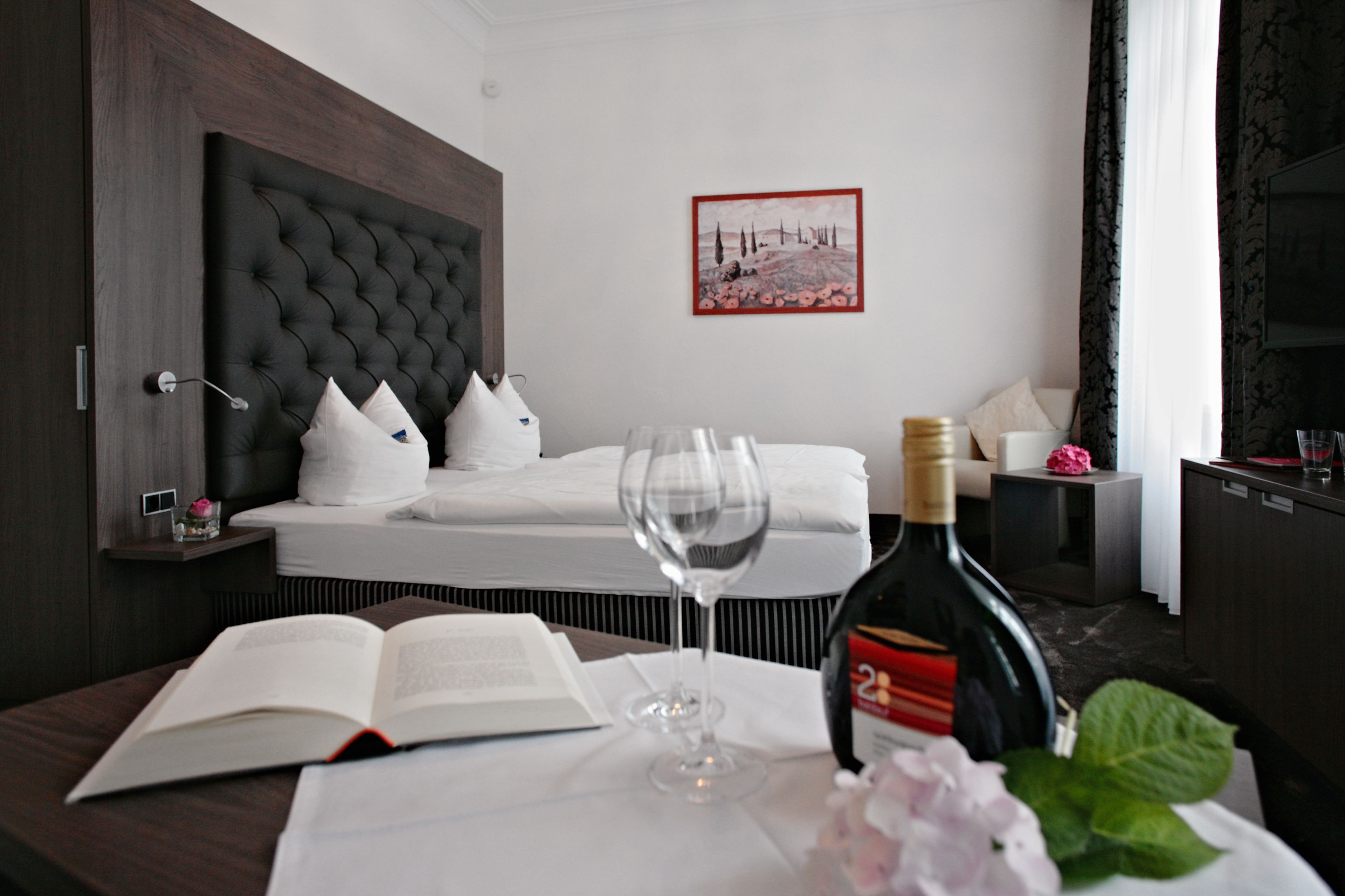 minibar, desk, cots/infant beds, free wifi