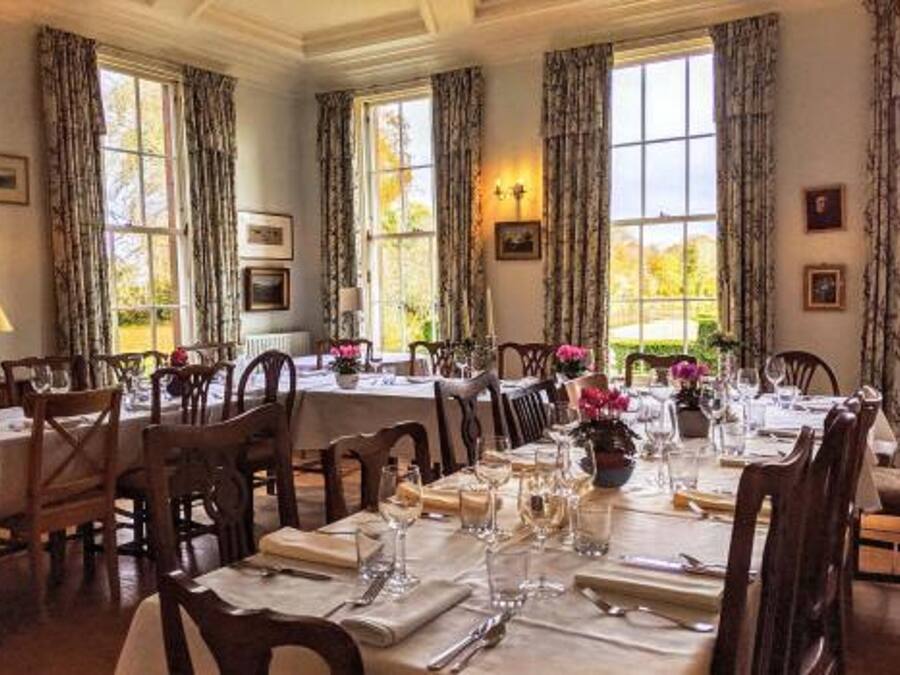 Free daily English breakfast