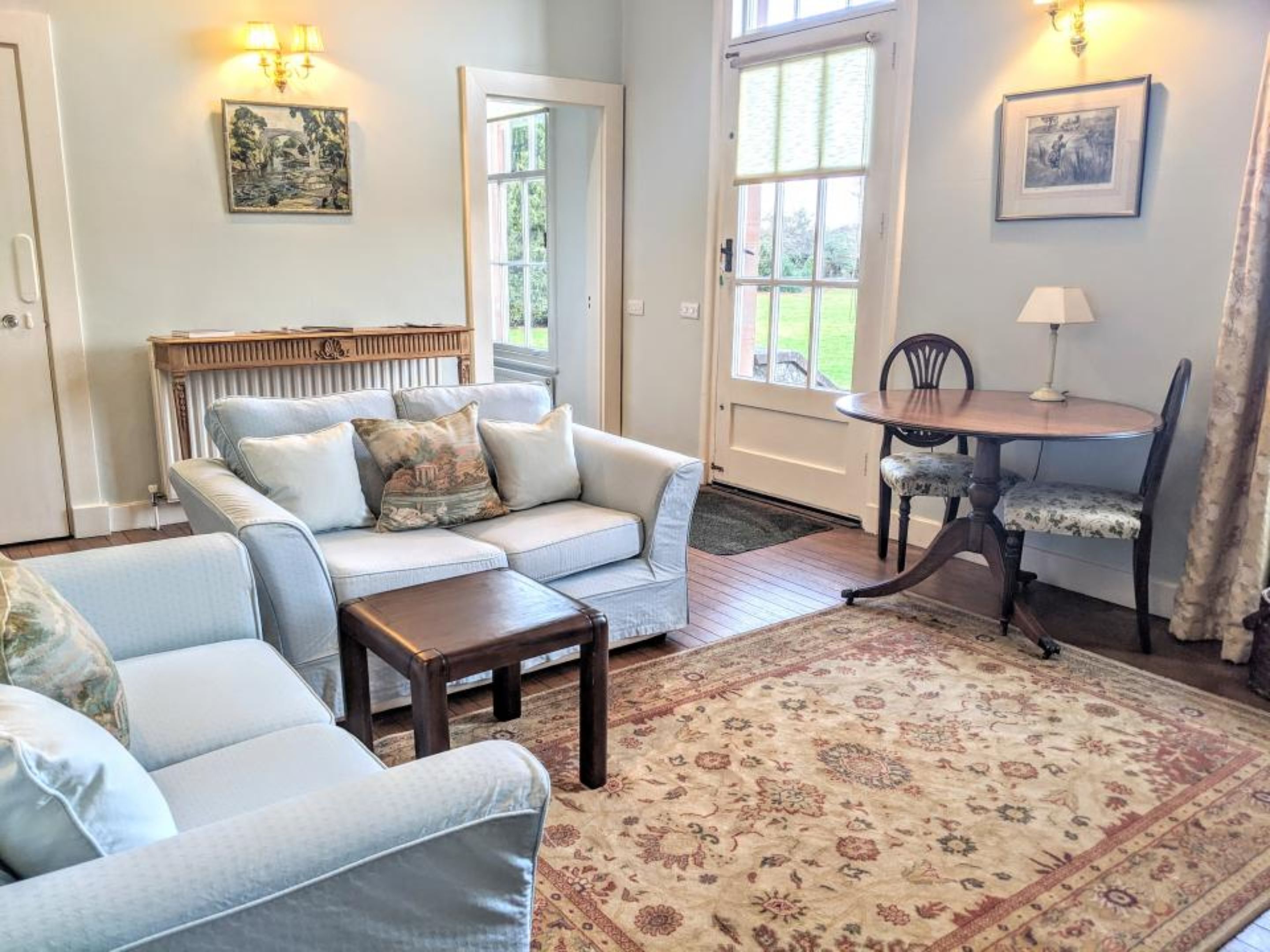 the river suite | living area | tv, dvd player