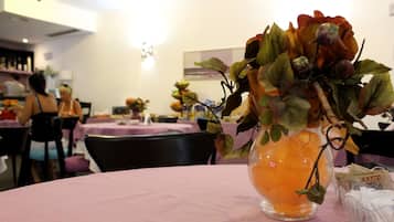 Dagelijks ontbijtbuffet inbegrepen