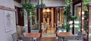 Terrace/patio - UnaHotels Ecohotel Villa Costanza Venezia (Mestre)