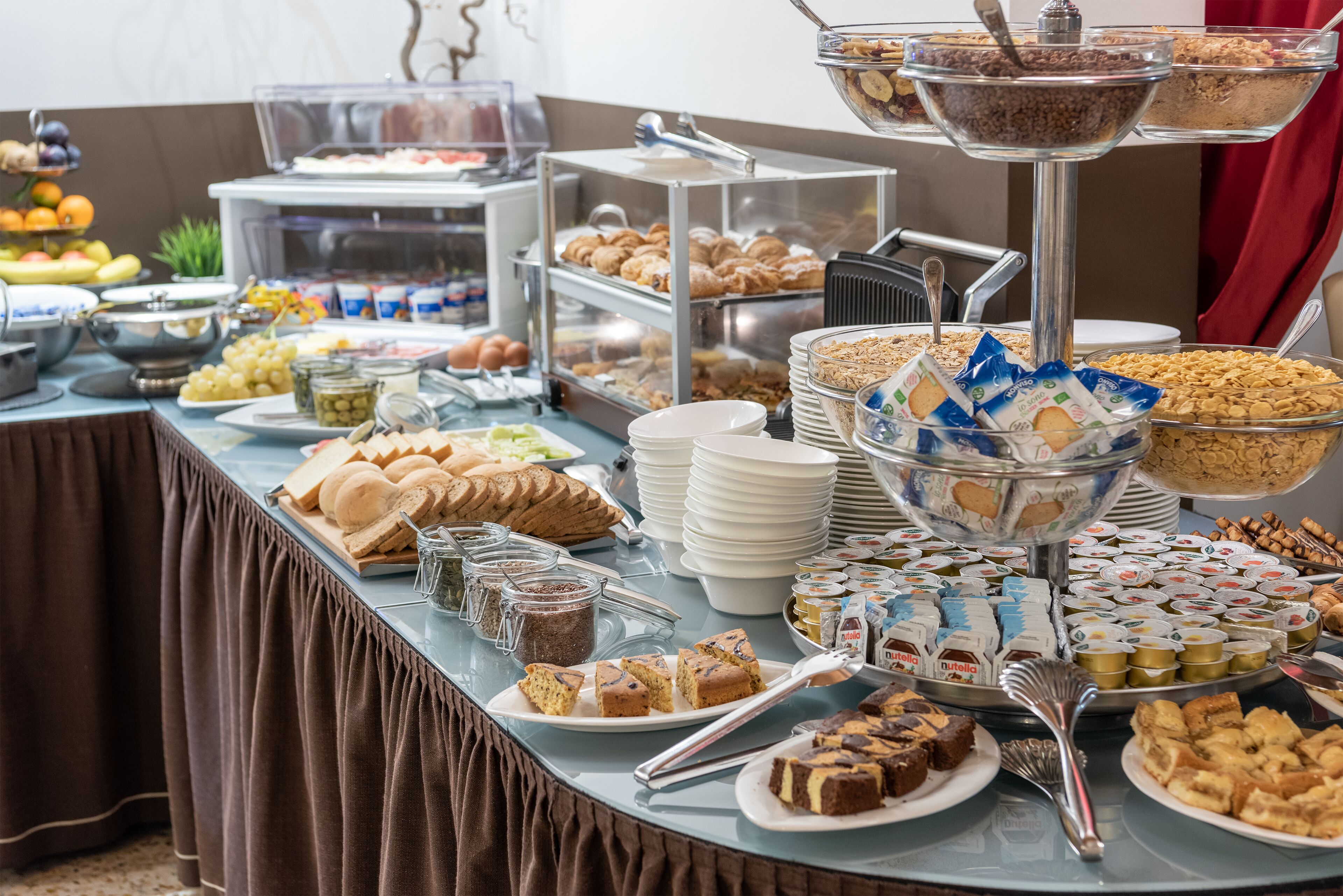 daily buffet breakfast (eur 16.9 per person)