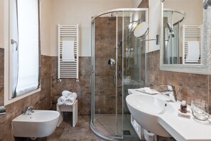 Shower, rainfall showerhead, eco-friendly toiletries, hair dryer