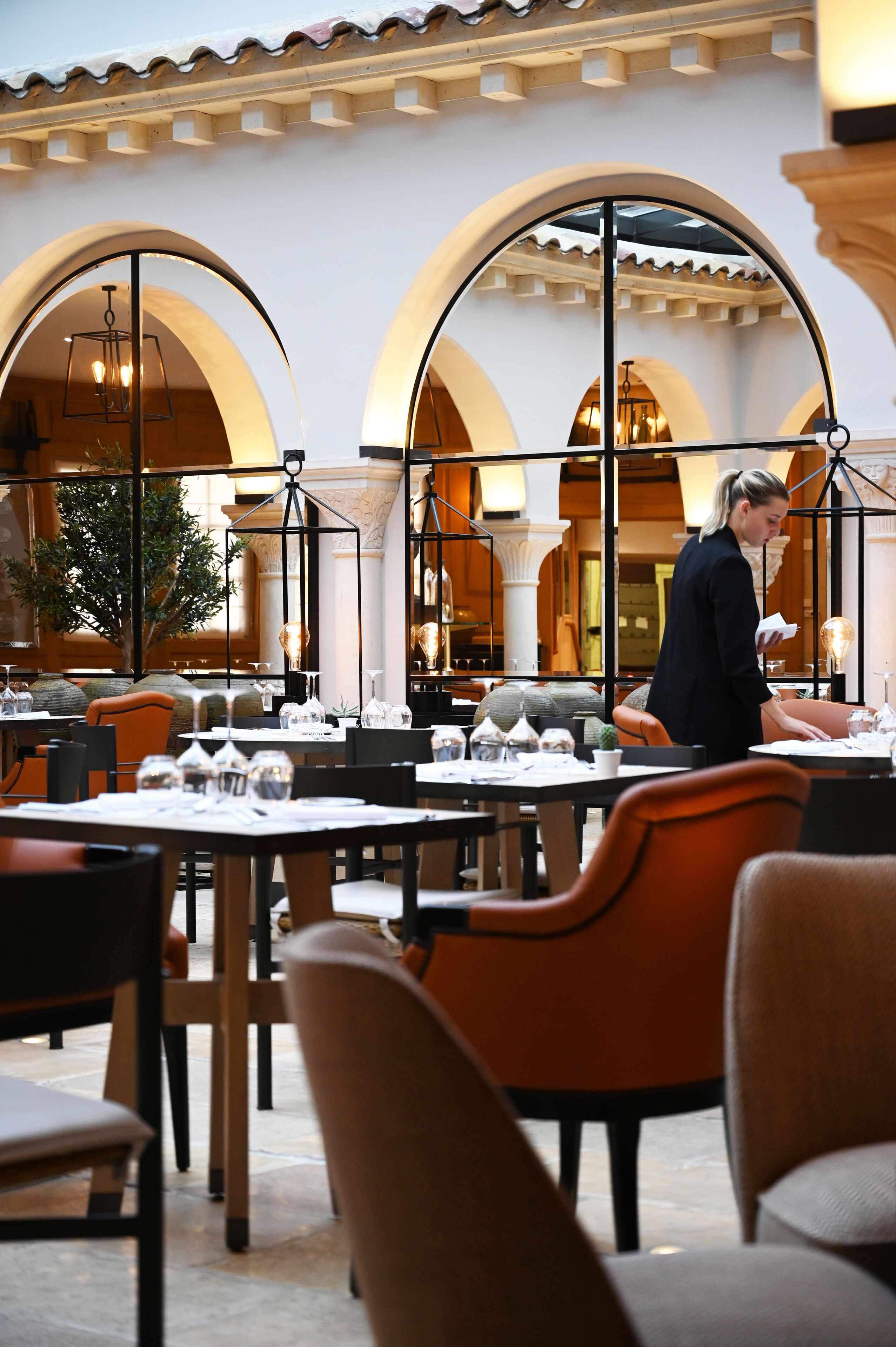 Déjeuner et dîner servis sur place