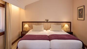 Family Room, 1 Queen Bed with Sofa bed, City View (Traditional Family Room) | Premium bedding, minibar, in-room safe, desk