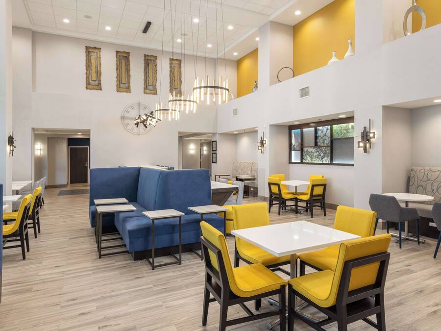 Desayuno buffet incluido todos los días