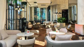 Mittagessen, Abendessen und Brunch