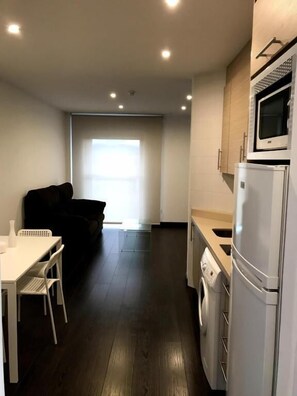 Apartment | In-room safe, desk, iron/ironing board, free WiFi - B&B Hotel Granada (Pulianas)