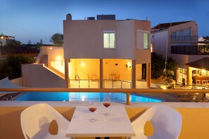Studio | Pool | Seasonal outdoor pool, pool umbrellas, sun loungers - Elma's Dream Apartments (Chania)