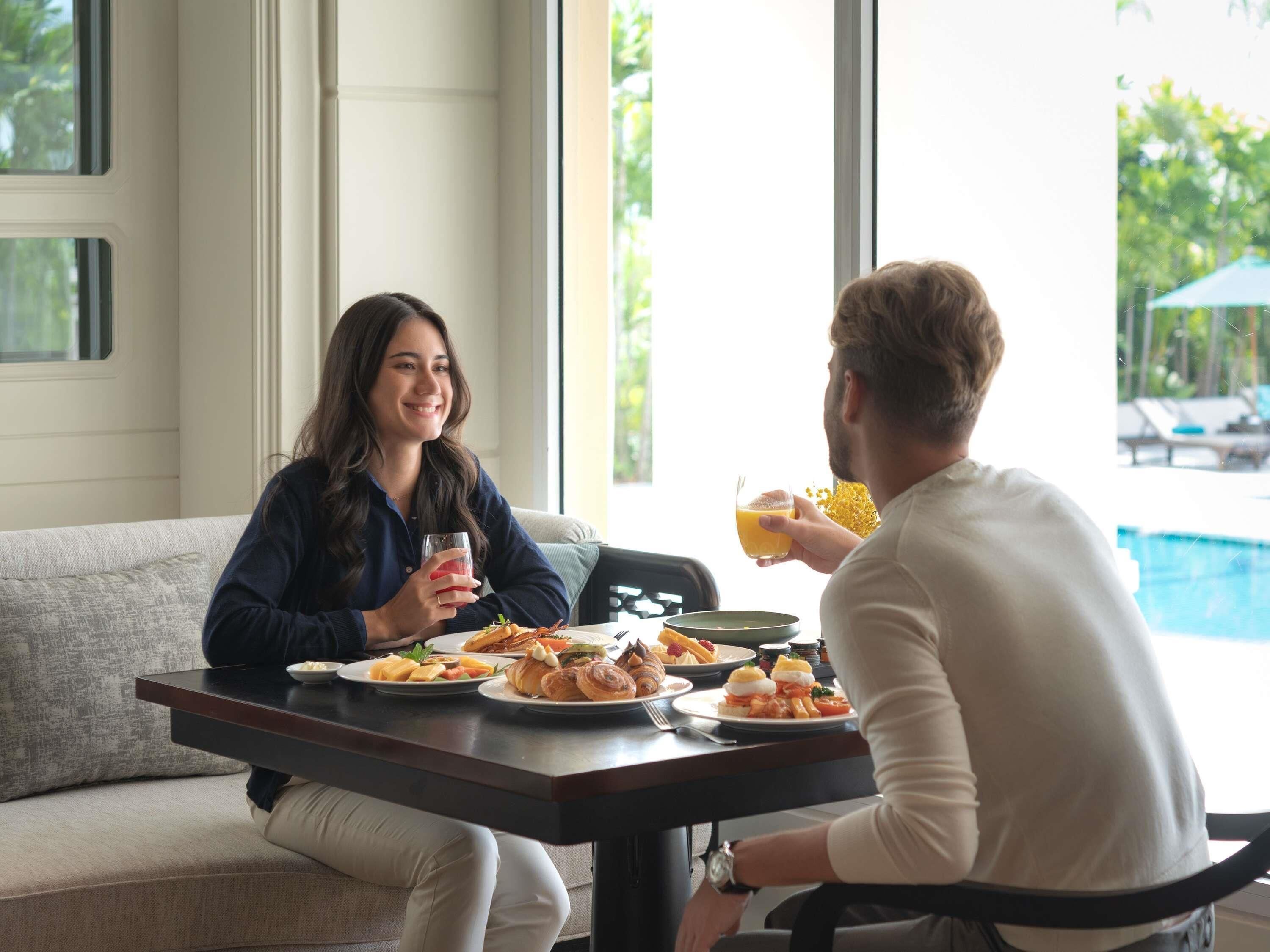 Daily buffet breakfast (USD 25 per person)